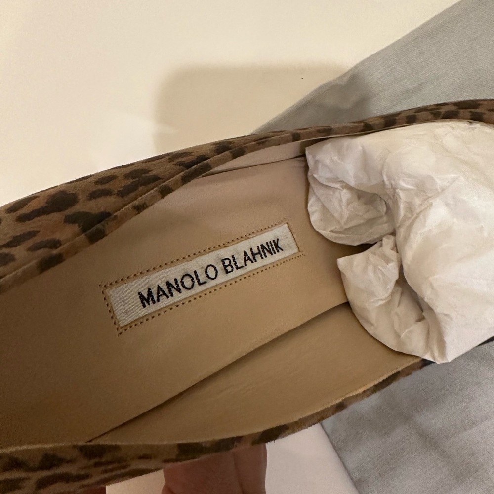 Leopard Manolo Blahnik Pumps - Picture 6 of 6